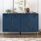 Armoire à quatre portes avec motifs triangulaires bicolores sur les portes et étagères réglables