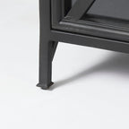 Bahut en métal noir avec portes vitrées et étagère fixe, 79L x 16P x 33H, Industriel